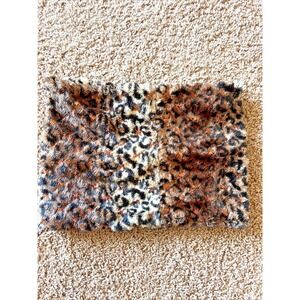 Betsey Johnson Leopard Animal Print Sequin Faux Fux Neck Warmer Cowl One Size